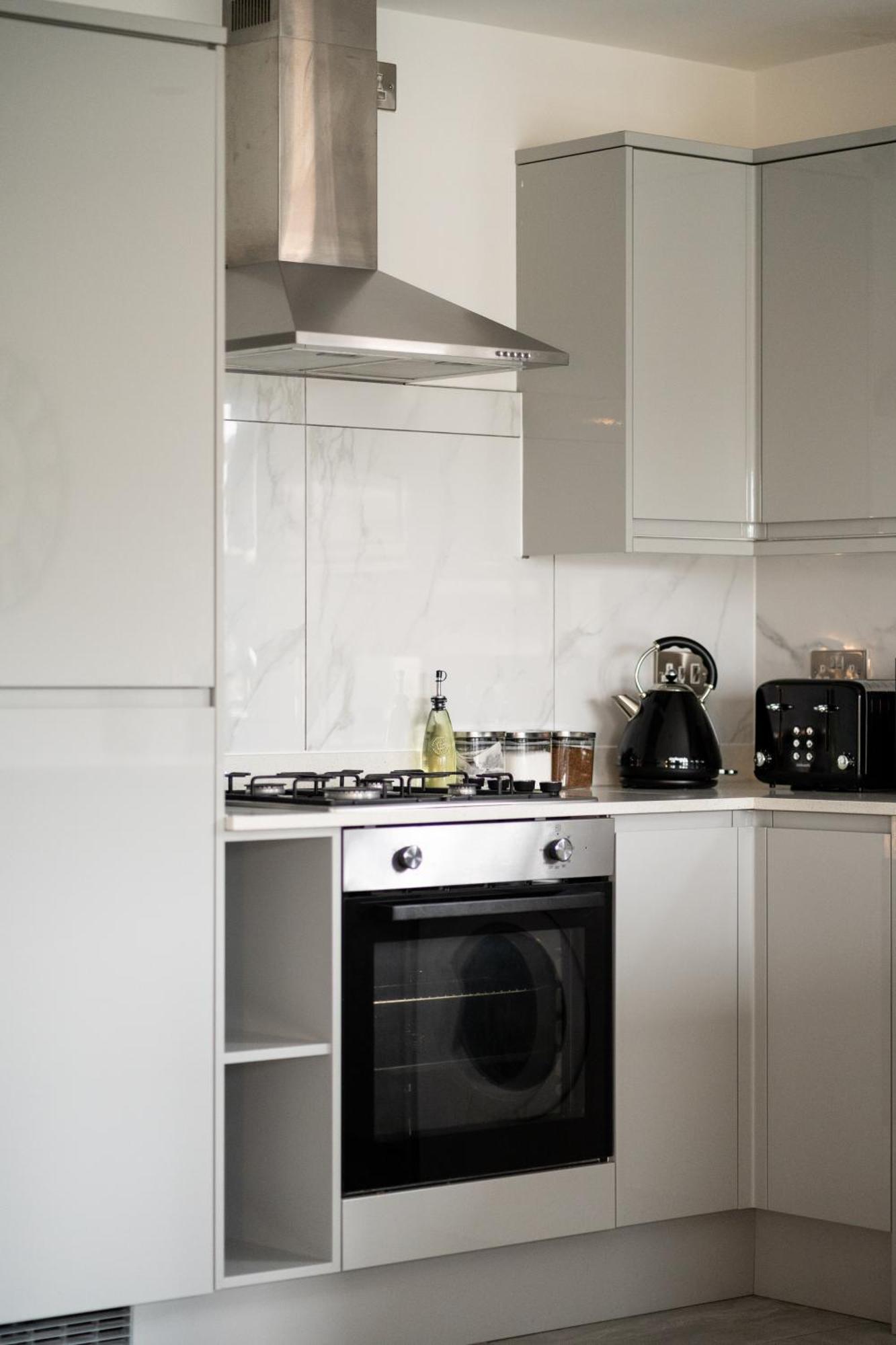 Modern 2-Bed Apartment With Balcony, Close To Oxford City Centre With Free Parking Exterior foto